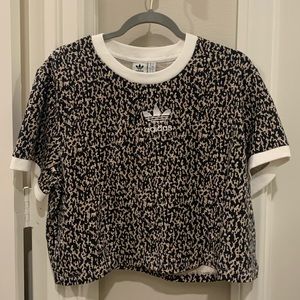 Adidas Cropped Leopard shirt